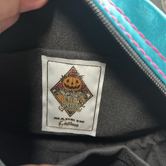 LOVE PAIN AND STICHES HANDCRAFTED SMALL HAPPY HOT PINK TEAL METALLIC CROSSBODY - Picture 7 of 10